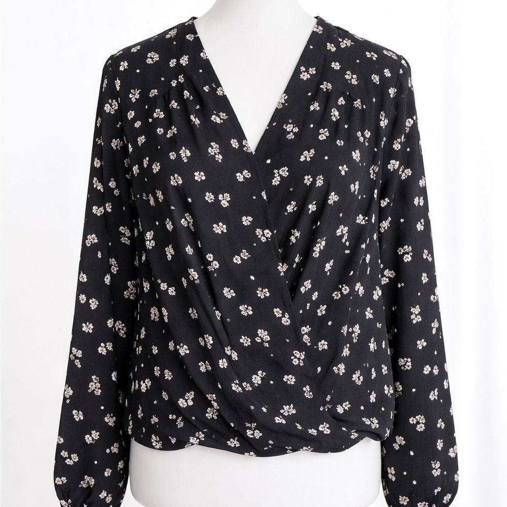 INC International Concepts Black White Floral Surplice Blouse Medium Spring Top
